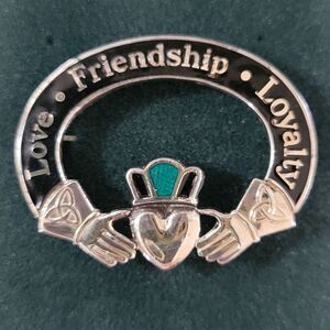 Tara Sterling Silver Claddagh Brooch